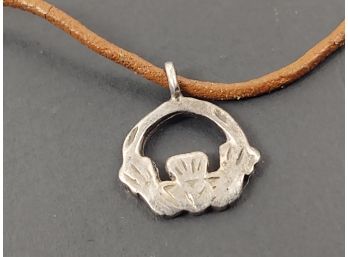 VINTAGE STERLING SILVER CLADDAGH PENDANT ON LEATHER CORD NECKLACE