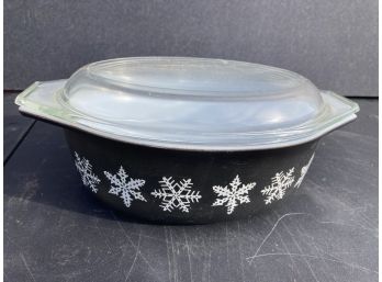 Vintage PYREX BLACK SNOWFLAKE Covered Oval Casserole Dish