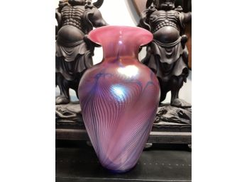 FANTASTIC Vintage Signed ROBERT HELD Magenta Pulled Feather Art Glass Vase In Immaculate Condition