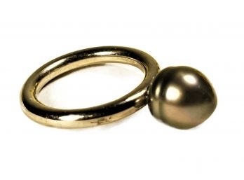 Modern Sterling Silver Band Ring With Gray Pearp