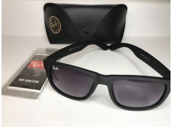 Awesome Brand New RAY BAN Justin Model - Matte Black Frames With Black / Plum Lenses With Case & Polish Cloth