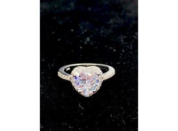 Amazing 925 Sterling Silver Ring W/ Clear Heart-shaped Stone - Size 6