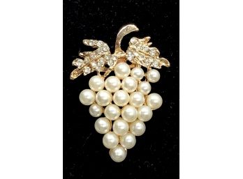 Amazing Goldtone & Faux Pearl Grapes Cluster Brooch