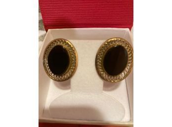 Vintage Winard 12K Gold Filled Oval Clip On Earring Black Onyx (?) Center Stone