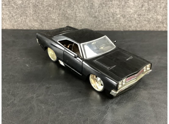 Jada Toys Black 1969 Plymouth Hemi Road Runner Diecast Car