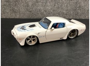 Jada Toys White 1972 Pontiac Trans Am Diecast Car