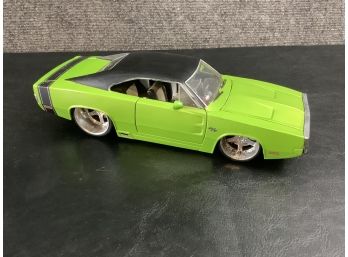 Jada Toys Lime Green 1970 Dodge Charger Diecast Car (scale 1:24)