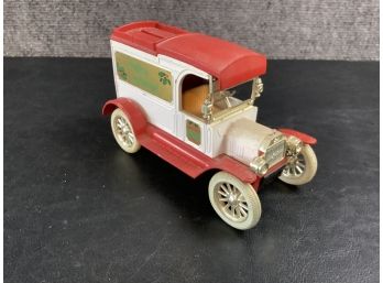 Ertl Replica Ford Happy Holidays Coin Bank