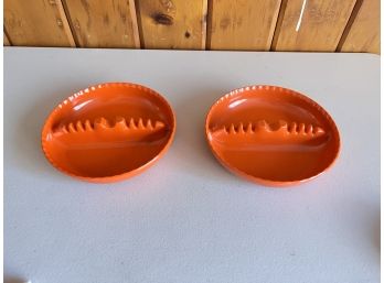 Pair Of Vintage Dale Chemical Co No.99 Ashtray In Orange Plastic