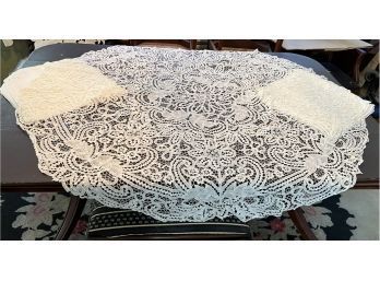 Stunning Polish Handmade Crochet Lace Circular Tablecloth & Set Of Sixteen Lace Trimmed Napkins