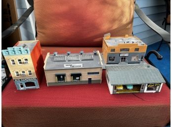 Grouping Of Four Model Train Scenery Buildings - Commercial District