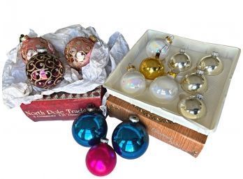 Collection Of 14 Glass Ball Christmas Ornaments, Including Vintage Shiny Brite