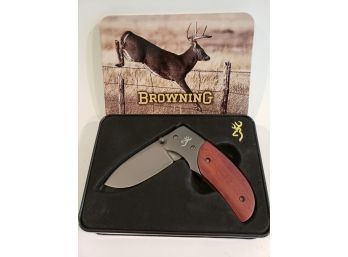 New In Box Browning Model 214 Knife