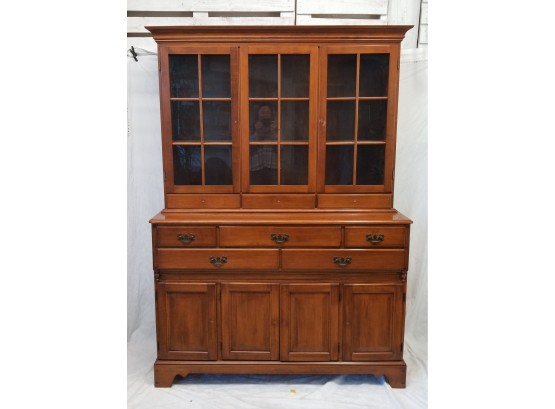 Vintage Vermont Of Winooski Solid Rock Maple 2-Piece Dining Hutch Breakfront China Cabinet