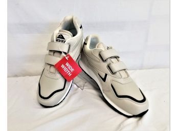 Men's Silver Series Impact/flex Zone Sneakers  Size 9W