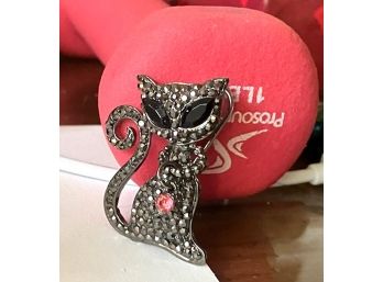 Wicked Cool CAT PENDANT, Sparkly And Big Eyes!