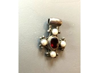 Super STERLING ENDANT With Oval Garnet And 4 Pearls In A Cross Form