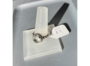 Stunning STERLING RING With Pale Pale Stone