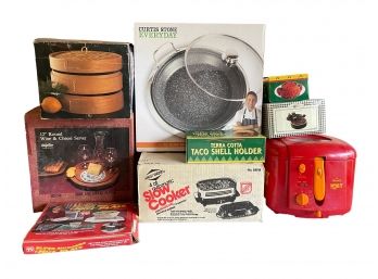 Large Collection Of Cocking ,serving And Other Kitchen's Items. PLEASE LOOK!!!!