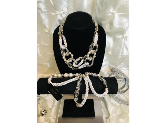 Vanity Flair Traci Lynn Necklace And Bracelet Set