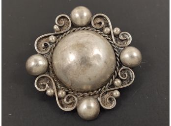 VINTAGE MEXICAN STERLING SILVER DOME BROOCH