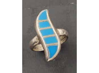 VINTAGE SOUTHWESTERN STERLING SILVER INLAID TURQUOISE RING