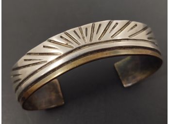 VINTAGE NATIVE AMERICAN STERLING SILVER & COPPER STAMPED SUN RAYS CUFF BRACELET