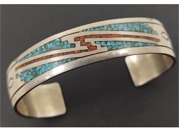 VINTAGE NATIVE AMERICAN STERLING SILVER ROBERT BEGAY GRUSHED TURQUOISE CORAL CUFF BRACELET