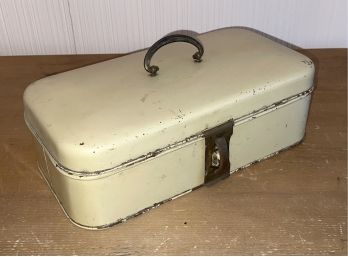 Vintage Metal Lidded Storage/Tool Box