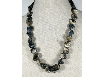 Mother Of Pearl Beaded Necklace In Black
