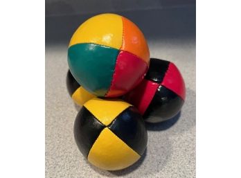 (4) Juggling Balls
