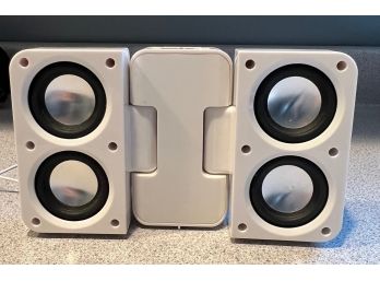 Small Set Of Speakers With Case