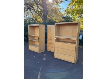A 3 Piece Set Bellini Maple Furniture -  Grow With Your Child - Changing Table To Desk And More