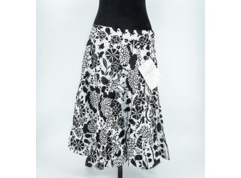 Beautiful Black And White Skirt Size 14 New