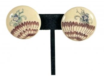 Pair Vintage Curved Bone And Scrimshaw Circular Ear Clips Earrings