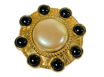 Large 1980s Gold Tone Brooch With Faux Pearl And Black Stones
