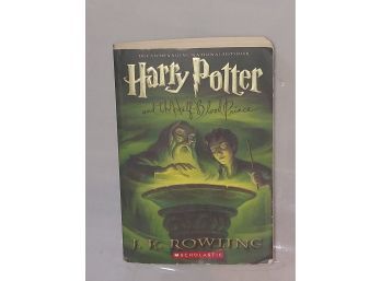 Harry Potter And The Half Blood Prince By J.k. Rowling