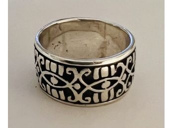 VINTAGE STERLING SILVER WIDE BAND DECORATED RING