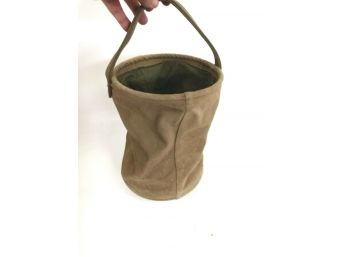 Vintage Victory US Cavalry Collapsable Canvas Horse Feed Bag Bucket WWII 1943