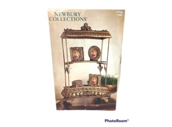 NEWBURY COLLECTIONS MAJESTIC TABLE CURIO SET NEW IN BOX.