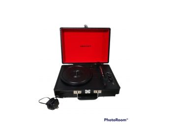 Crosley CR8005D-BK Cruiser Deluxe Vintage 3-Speed Bluetooth Suitcase Turntable MIDNIGHT BLACK