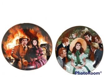 PAIR OF GONE WITH THE WIND COLLECTIBLE PLATES, THE BURNING OF ATLANTA & SCARLETT & HER SUITORS