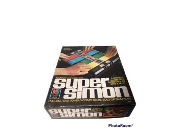 SUPER SIMON BY MILTON BRADLEY ELECTRONIC GAME IN ORIGINAL BOX & WORKS
