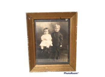 ANTIQUE FRAMED PHOTOGRAPH OF TWO CHILDREN, LITTLE GIRL & LITTLE BOY 19.5'X16'