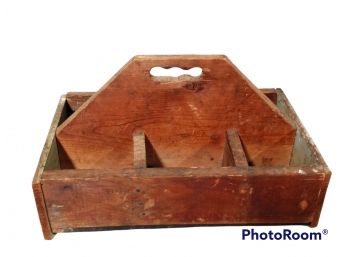 ANTIQUE WOOD DIVIDED HARDWARE TOOL TOTE CARRY ALL TRAY CADDY PRIMITIVE KITCHEN SQUARE NAILS 6 COMPARTMENTS