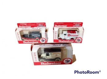 LOT OF 3 BUDWISER MODELS OF DAYS GONE DIECAST DELIVERY TRUCKS BY LLEDO OF LONDON