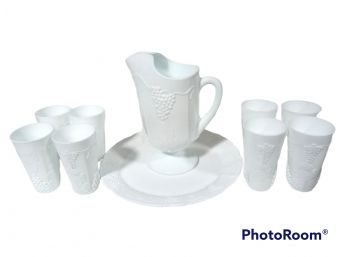 SET OF VINTAGE (1950-1960) INDIANA GLASS GRAPE DESIGN MILK GLASS PITCHER, CUPS AND TRAY