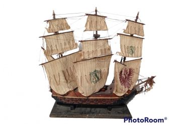 VINTAGE WOODEN  SPANISH GALLEON SAILING WAR SHIP 48 CANNONS MODEL  25' TALL & 25' LONG