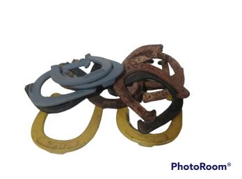 LOT OF CAST IRON HORSE SHOES GAME BY ROYAL