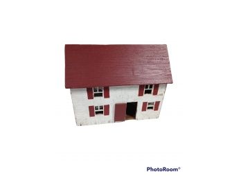 ANTIQUE SMALL HAND MADE WOOD DOLL HOUSE / FARM HOUSE  18.5'X14'X6'